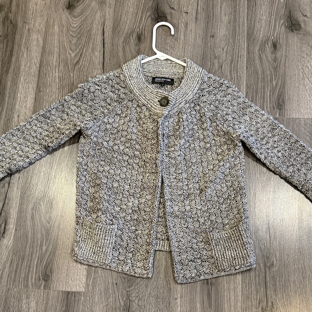 Jones New York Gray Knit Cardigan with Button Accent Office Elegant Versatile